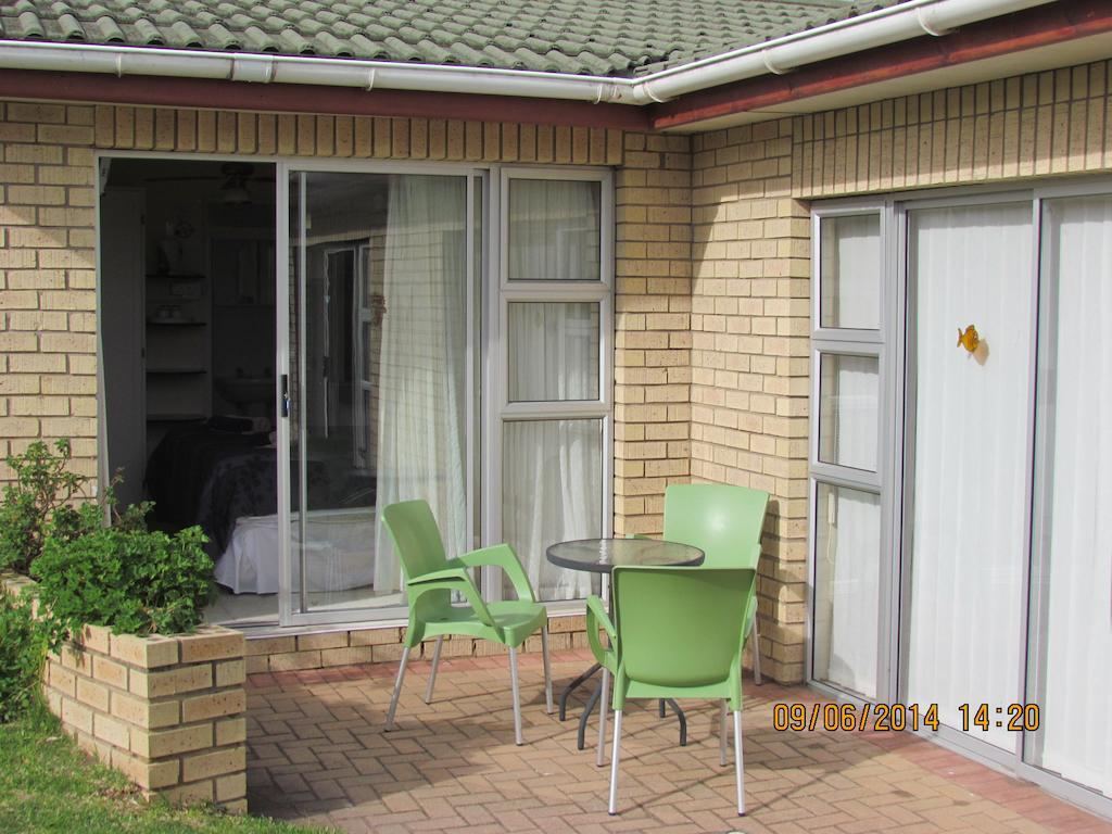 Blue Horizon Bay Guest House Van Stadensriviermond Room photo